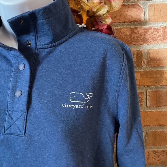 Vineyard Vines Lightweight Sweatshirt - Picture 2 of 7